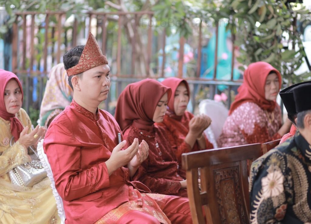 Upacara Adat Grebeg Pancasila di Blitar - FotoBerita.com