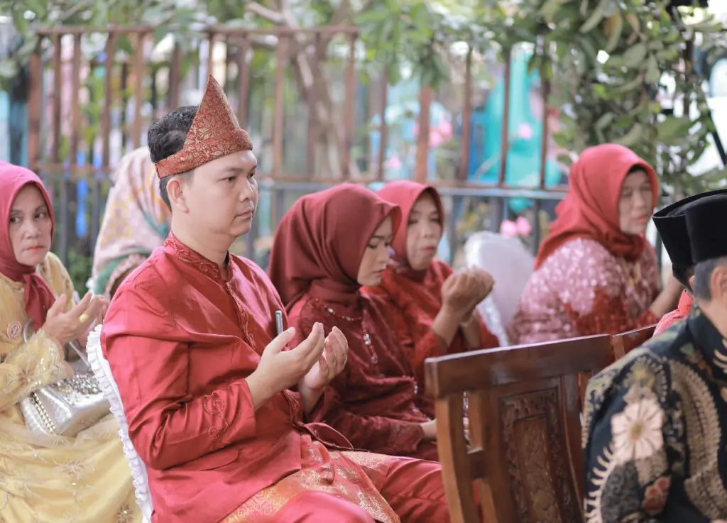 Upacara Adat Grebeg Pancasila di Blitar - FotoBerita.com