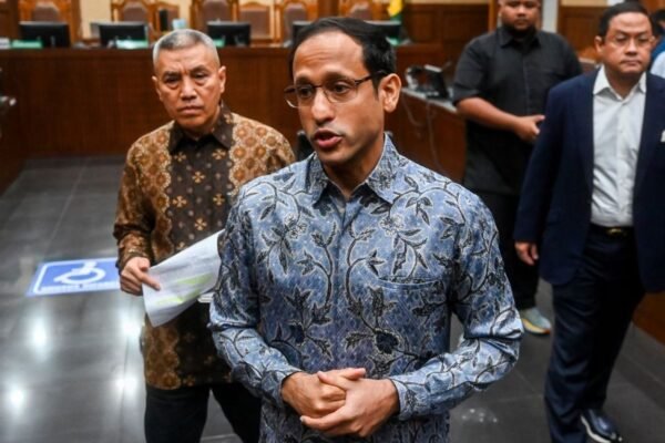 Banding Kasus Chromebook Dimulai, Nadiem Minta Putusan Pengadilan Dikaji Ulang - FotoBerita.com